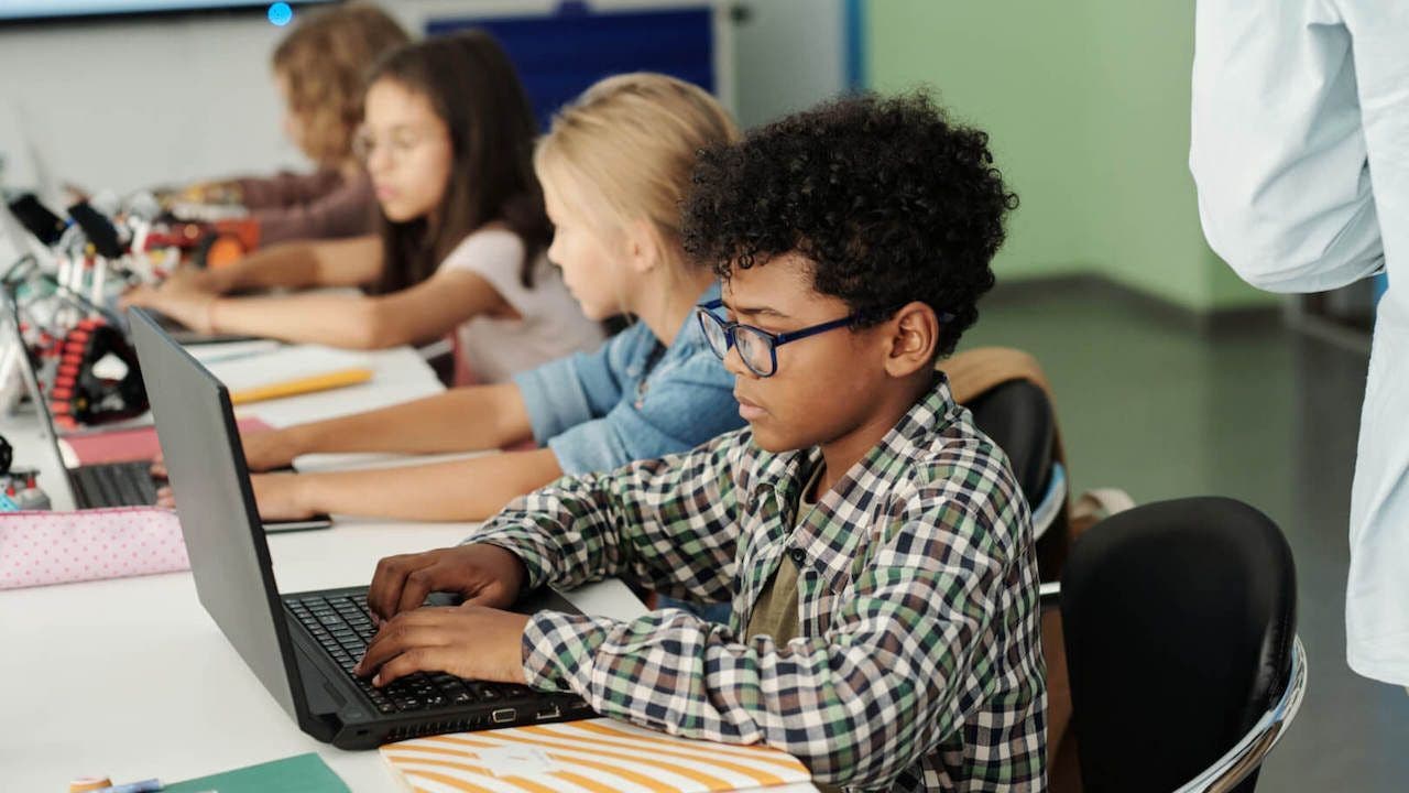 5 Tips for Building Your Own Digital Curriculum